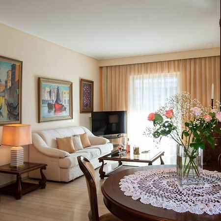 Hector'S Flisvos Apartment アテネ エクステリア 写真