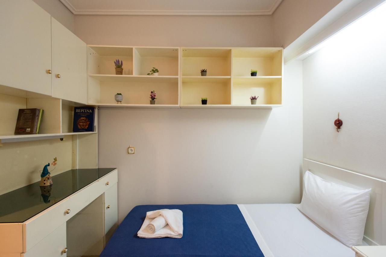 Hector'S Flisvos Apartment アテネ エクステリア 写真